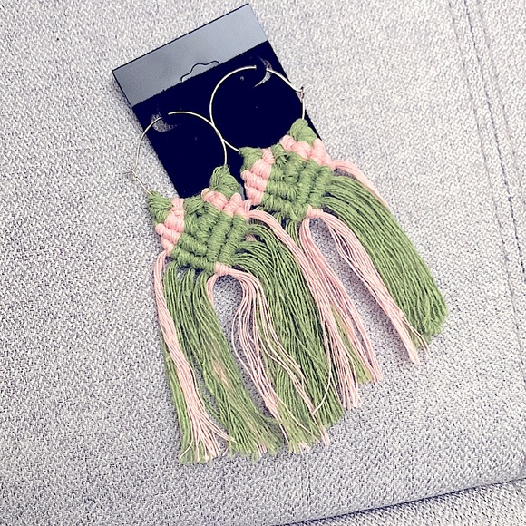 🆕»-»FaNcY MoDeRn DaY HoOpS w/a tWiSt« HaNdCrAfTeD »ClAsSiC bOhO sTyLe« Macrame - Picture 4 of 16